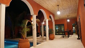 Utomhuspool