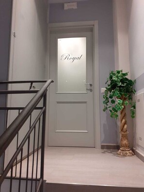 Interior entrance - Royal Room & Breakfast (Modena)