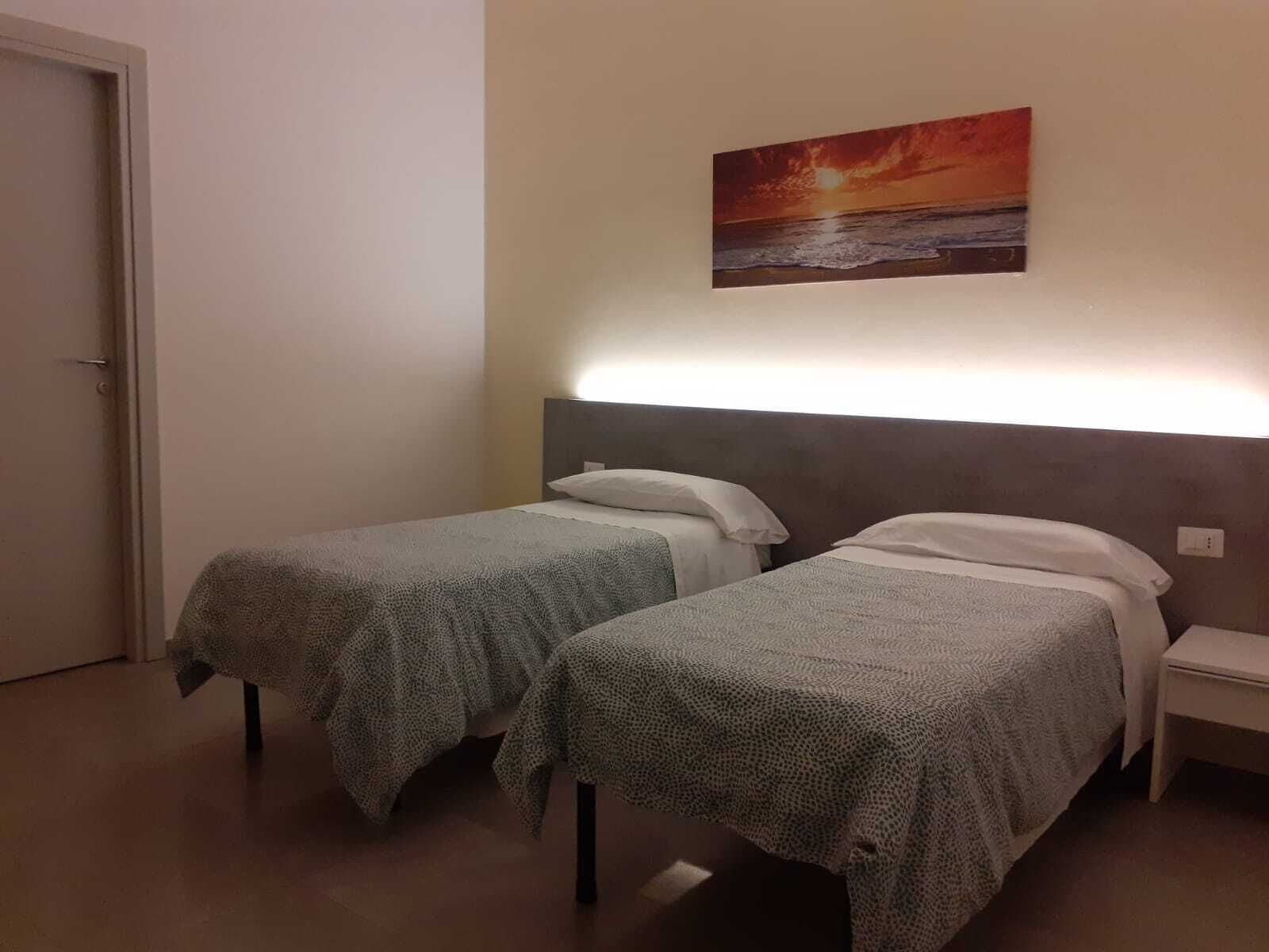 Minibar, Schreibtisch, kostenloses WLAN, Bettwäsche