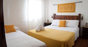 3 habitaciones, tabla de planchar con plancha y wifi gratis 