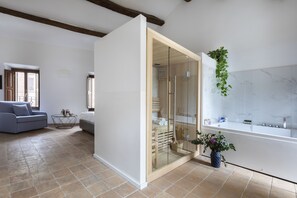 9 habitaciones, wifi gratis y ropa de cama 