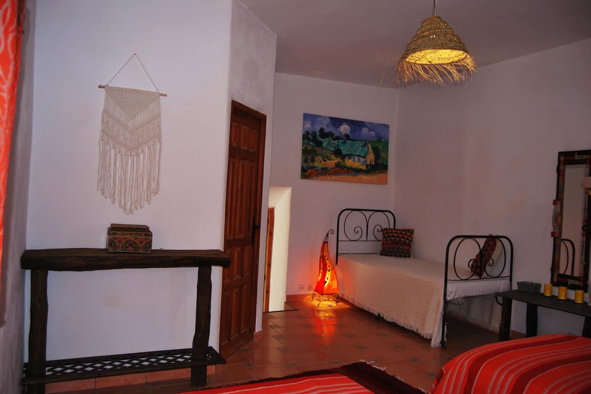 Habitación Deluxe (2 adults + 1 child) | Ropa de cama