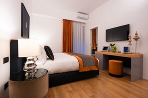 豪華四人房, 1 張特大雙人床, 庭園 | 埃及棉床單、高級寢具、羽絨被、Select Comfort 床墊