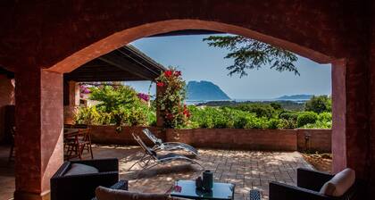 Villa Kalè - eclectic home in Costa Corallina