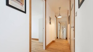 Hallway - 2 Bed Flat - City of London Shoreditch (London)