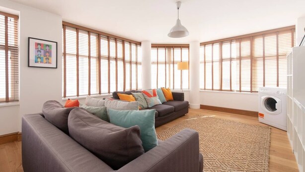 Apartment, 2 Bedrooms | Living room | Smart TV, DVD player - 2 Bed Flat - City of London Shoreditch (London)