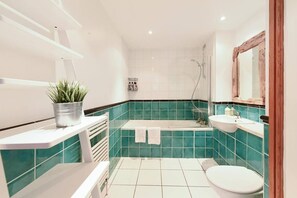 Apartment, 2 Bedrooms | Bathroom - 2 Bed Flat - City of London Shoreditch (London)