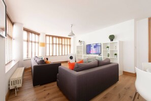 Apartment, 2 Bedrooms | Living room - 2 Bed Flat - City of London Shoreditch (London)