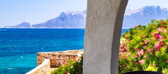 Villa Miriam - modern pied dans l'eau, Pittulongu