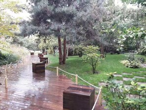 Property grounds - Lovely Studio near Paris, 15 mins to city center Opéra (Levallois-Perret)