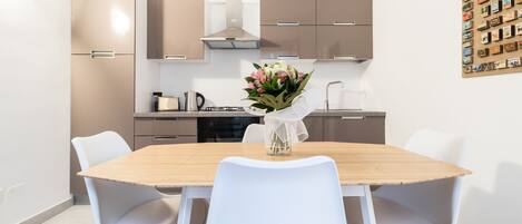 公寓 (1 Bedroom) | 房內用餐