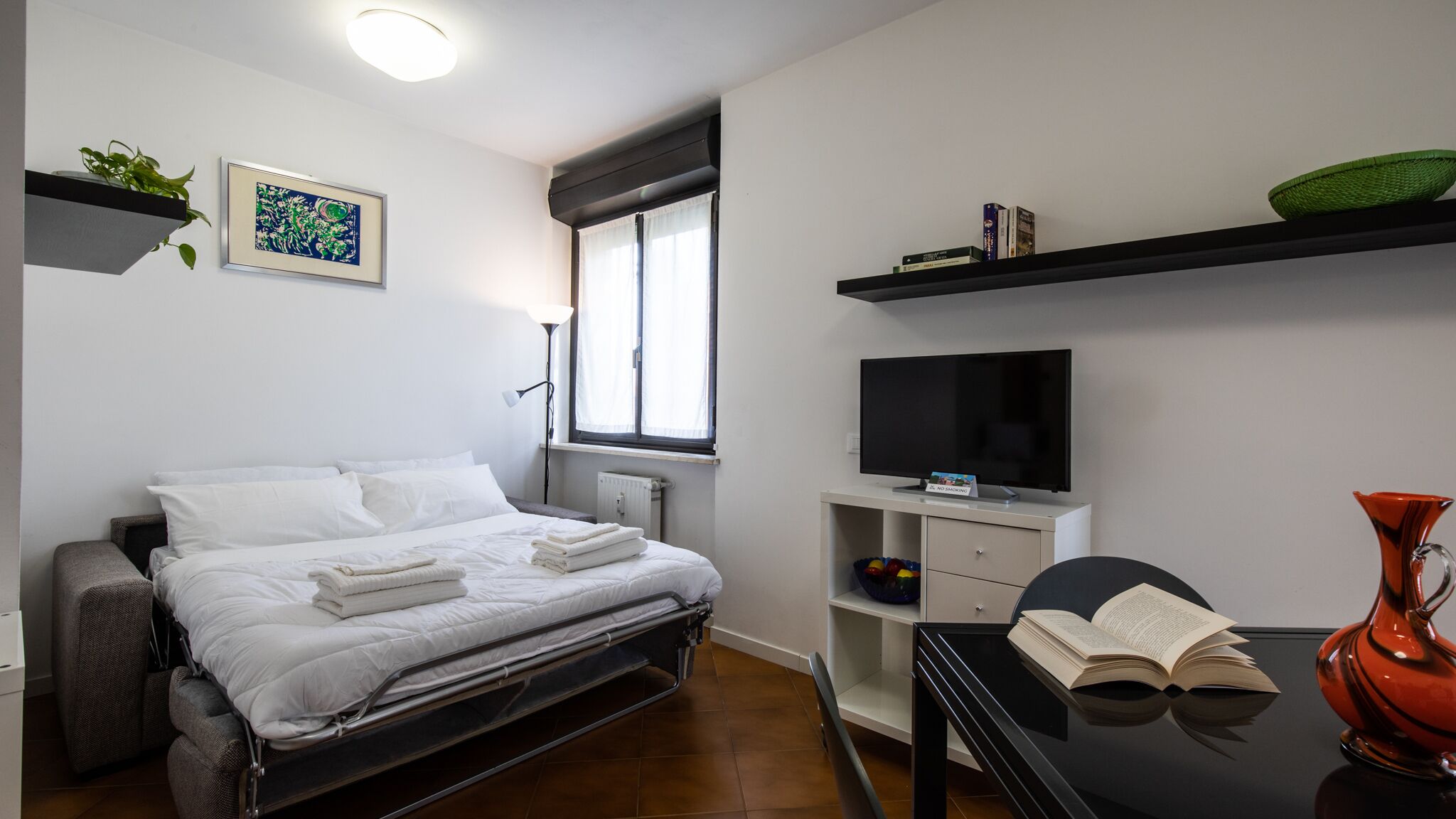 Economy Studio | Iron/ironing board, free WiFi, bed sheets