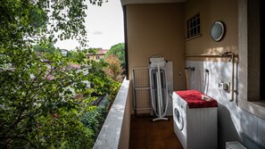 Economy-Studio | Balkon