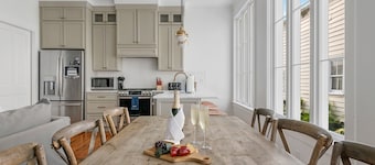 The Palmetto | Next to Cannon Green and Veggie Bin
