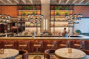 Bar (en la propiedad)