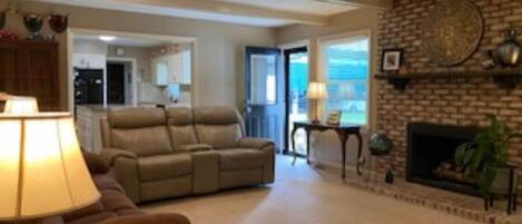 TV, fireplace, video games, DVD player