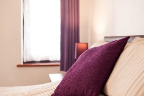 Luxury House | 4 bedrooms, free WiFi - Watford stays - 4bed house (Watford)