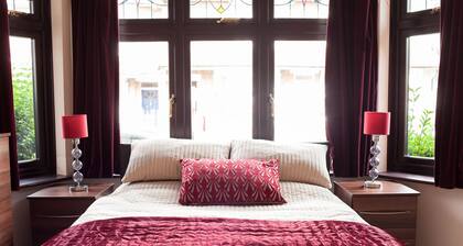 Watford stays - 4bed house