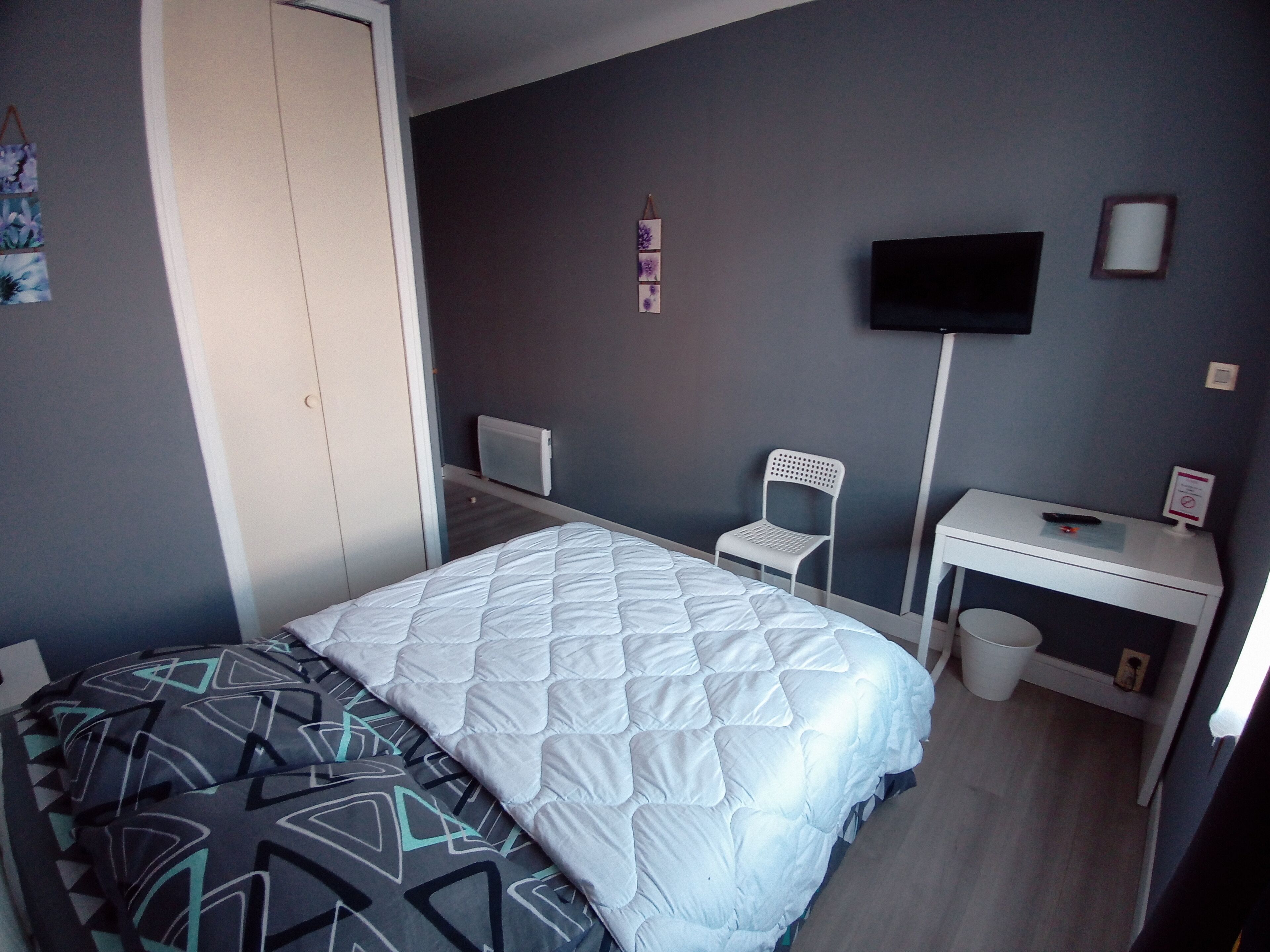 standard double room | individually decorated, individually furnished, desk, soundproofing