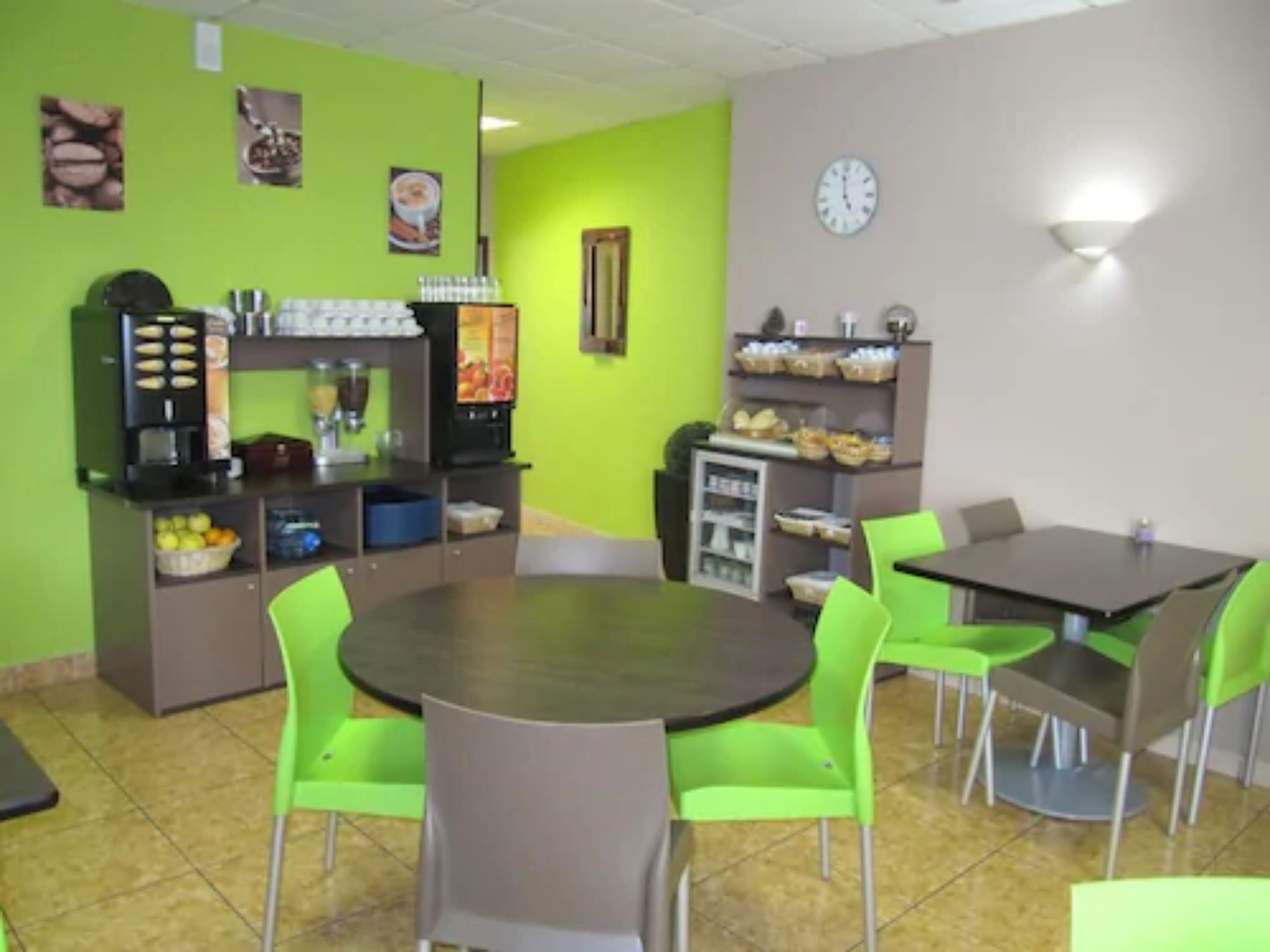 daily buffet breakfast (eur 10.5 per person)