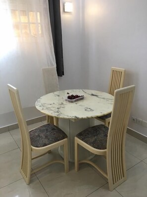 Apartment, 2 Bedrooms | In-room dining - Marcelline Apparts (Cotonou)