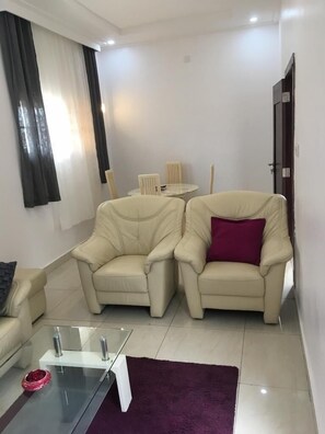 Living area - Marcelline Apparts (Cotonou)