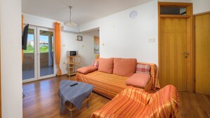Unclassified image, 5 of 67, button - Lovely Flat with swimming pool near beach (Vinkuran)