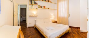 Leilighet, 2 soverom | 2 soverom, wi-fi (inkludert) og sengetøy