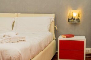 Apartment, 2 Bedrooms | 2 bedrooms, free WiFi, bed sheets - Casa Gaia (Bologna)