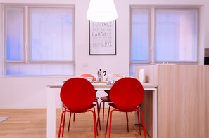 Apartment, 1 Bedroom | In-room dining - Corte dell'Aposa (Bologna)