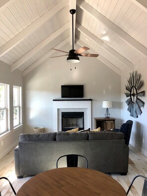 Älytelevisio, takka