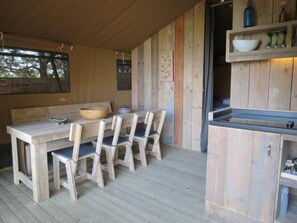 Restauration dans la chambre