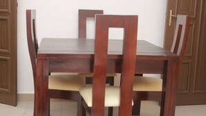 Apartment, 2 Bedrooms | In-room dining - Yanel Caboma Apparts (Cotonou)