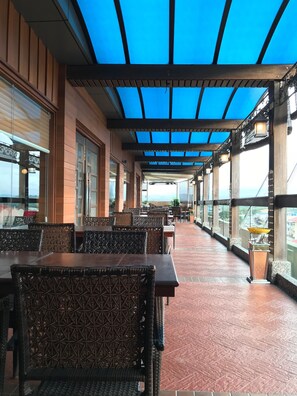 Breakfast, lunch, dinner served; Chinese cuisine - Sento Hotel (Keningau)