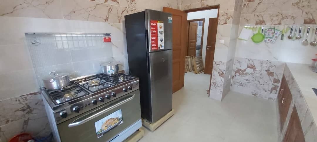 Apartment, 2 Bedrooms | Private kitchen | Fridge, oven, stovetop, electric kettle