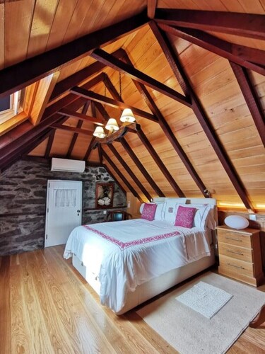 Casas de Pedra - The Camellia - Country house to relax and connect with nature