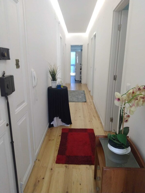 Hallway - D&N Hospedagem - Hostel (Lisbon)