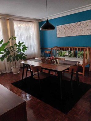 Family House, 3 Bedrooms, Garden View | In-room dining - Annoda's Homes (Kisumu)