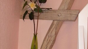 Triple Room (La Romantique) | Blackout curtains, soundproofing, free WiFi, bed sheets - La Loge de Vigne (Villers-sous-Châtillon)