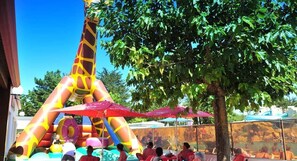 Outdoor dining - Rev2Vacances - Camping Le Clos des Pins (Saint-Hilaire-de-Riez)