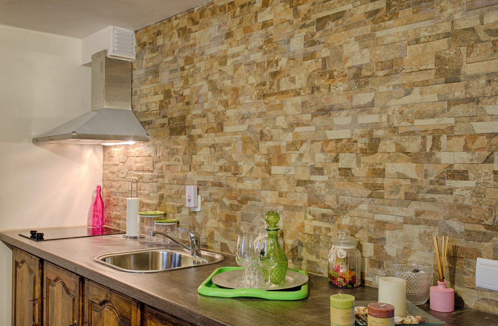 Apartment, 1 Bedroom | Private kitchen | Fridge, microwave, stovetop, coffee/tea maker