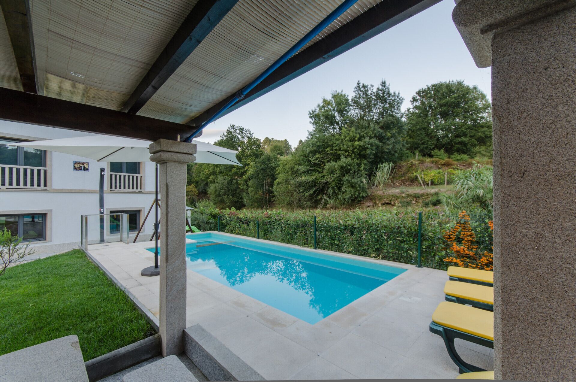 Piscine extérieure (ouverte en saison)