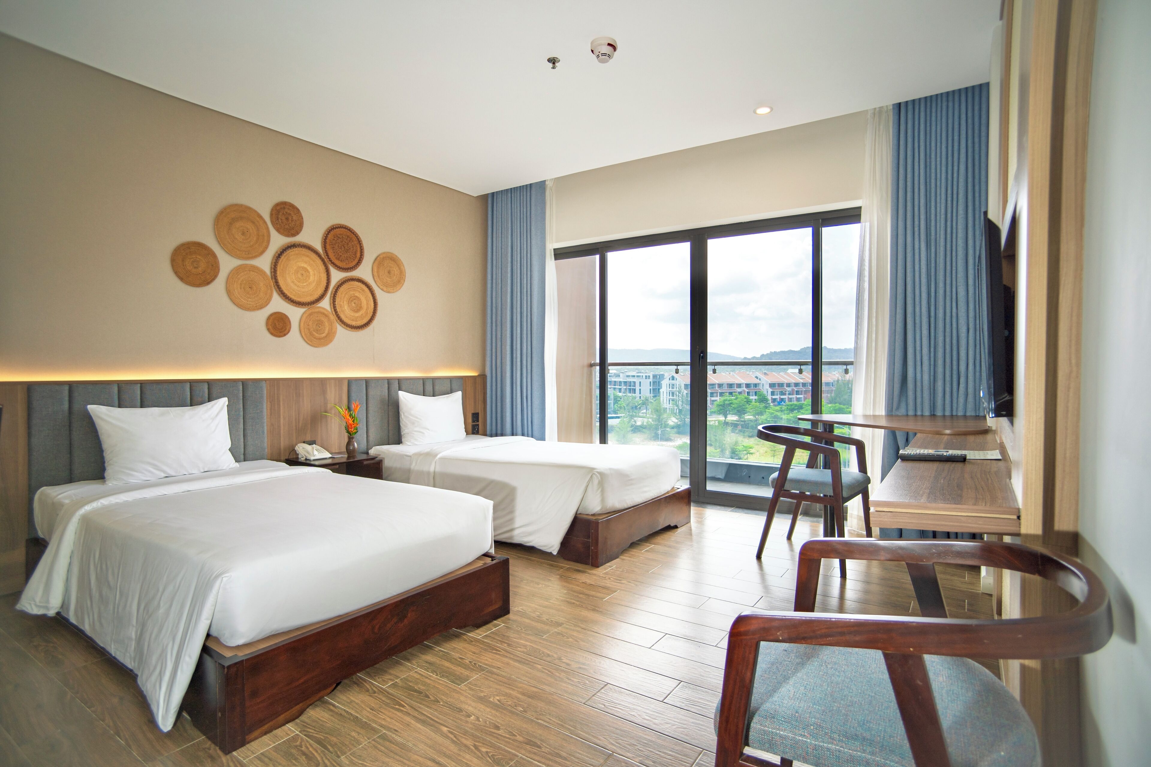 Chambre Deluxe Double ou avec lits jumeaux, balcon, vue montagne