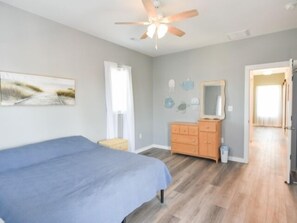 5 bedrooms, iron/ironing board, WiFi