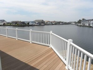Terrace/patio - Montego Bay Community Canal Front  wrap around porch, boat tie up, Pools, Tennis N. Ocean City MD! (Ocean City)