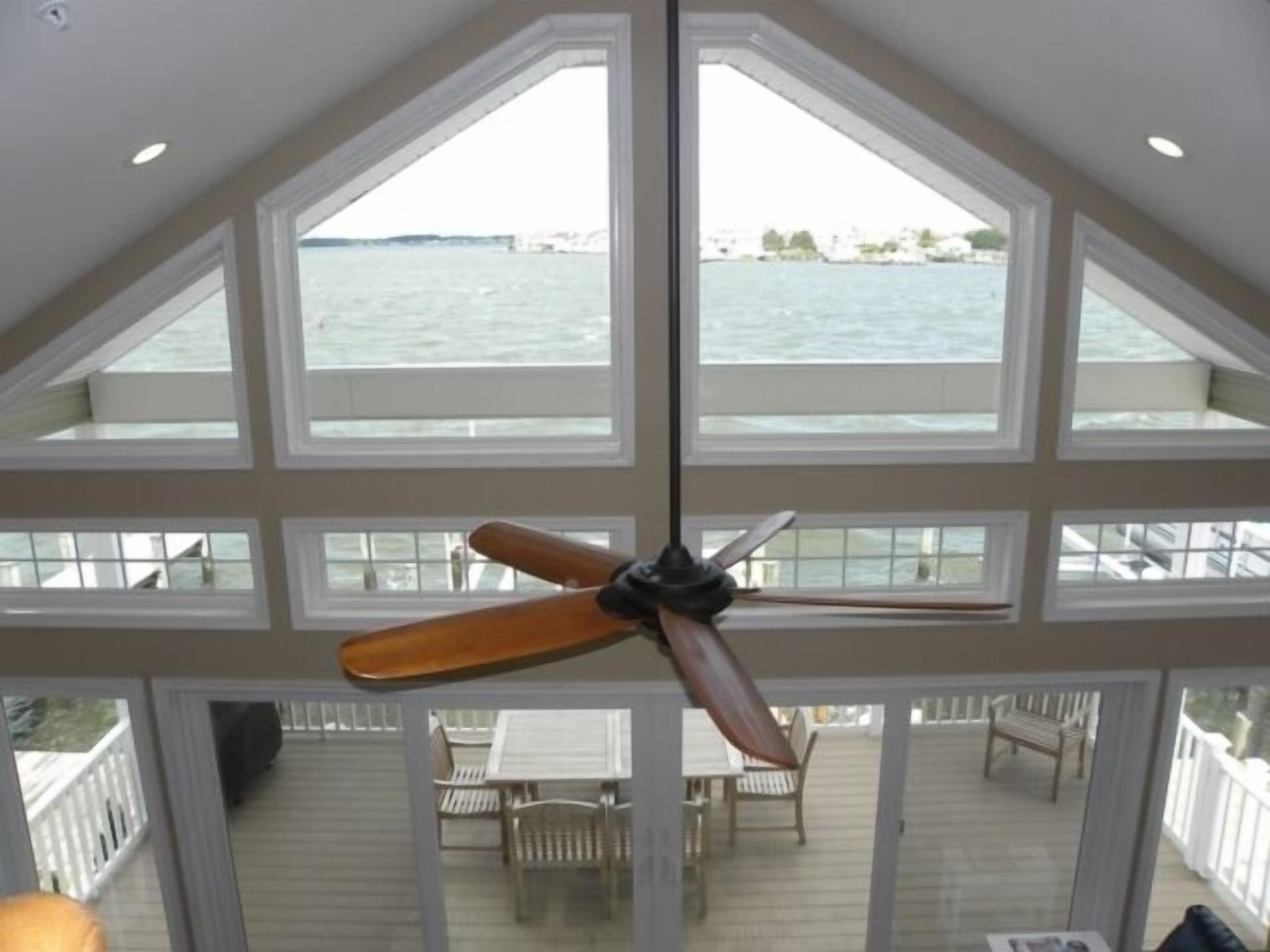 Direct Bay Front,  Panoramic Bay and Sunset Views, Boat Dock/Slip, Large porch on the wide open bay!