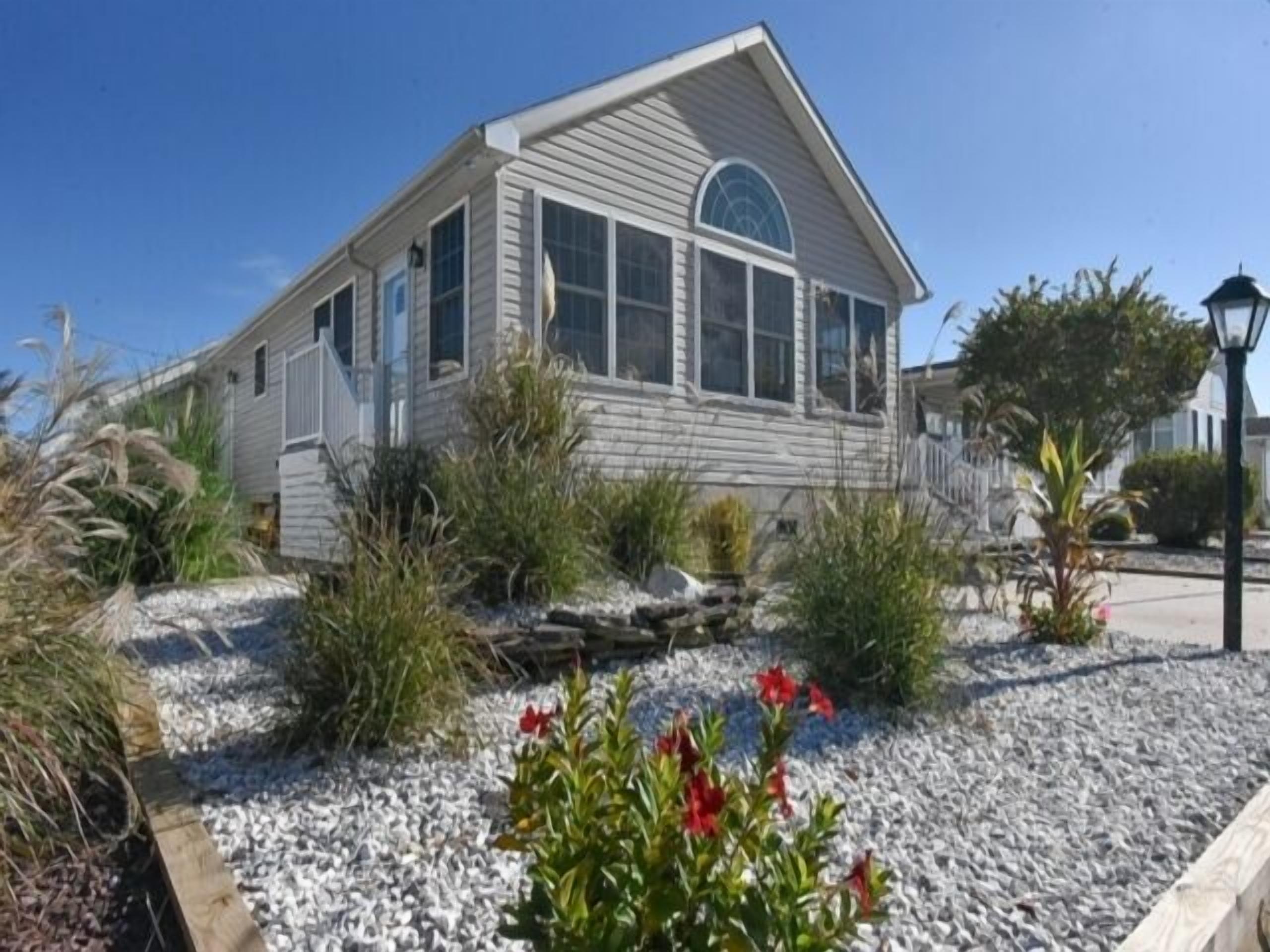 3 Bedrooms 2 Full Baths , WiFi, 2 Pools, Tennis, Montego Bay North Ocean City 