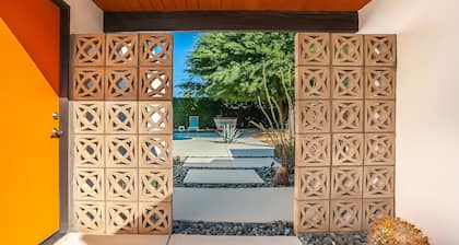 Stylish Mid Century Krisel Oasis -New pool deck, Salt Water Pool, Firepit, BBQ