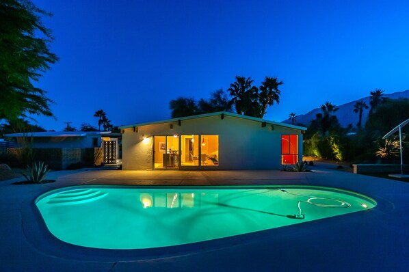 Outdoor pool, a heated pool