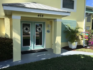 Exterior detail - NEW Back on the Market - MOST Dates Open - Marco Island Beach Paradise (Marco Island)